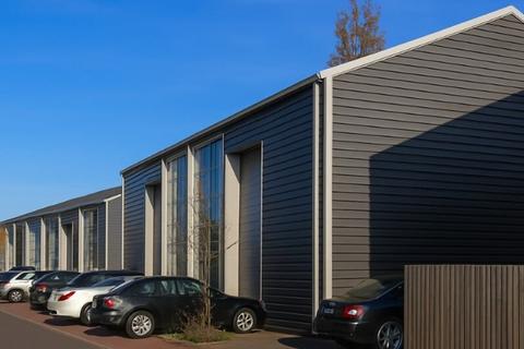 Warehouse to rent, 7 Propeller Way London NW4 4BW