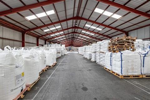 Warehouse to rent, Bridge Rd S Wrexham LL13