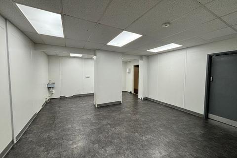 Retail property (high street) to rent, 33-35 Castle St Aberdeen AB11 5BB
