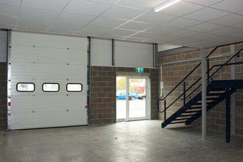 Warehouse to rent, Unit 12 Kidlington OX5 1GL