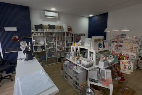 Retail property (high street) to rent, 12 Cathkin Dr Clarkston G76 7PF