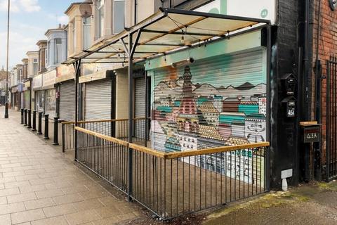 Retail property (high street) to rent, 45 Newland Ave Hull HU5 3BE