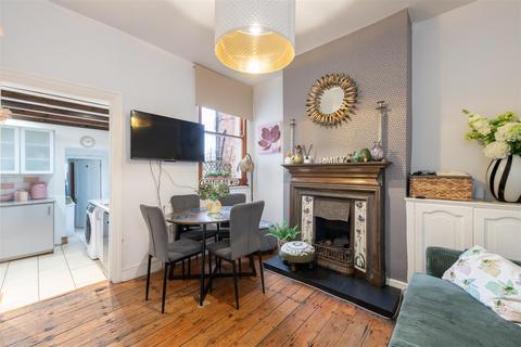 3 bedroom terraced house for sale, Edward Road, Barnet EN4
