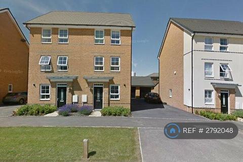 3 bedroom semi-detached house to rent, John Liddell Way, Basingstoke, RG21