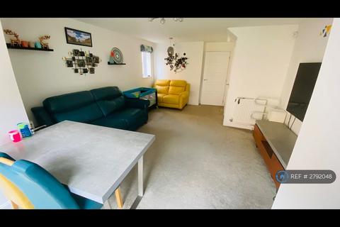 3 bedroom semi-detached house to rent, John Liddell Way, Basingstoke, RG21