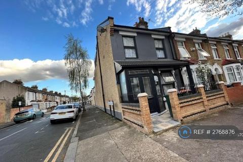 undefined, Eversleigh Road, London, E6