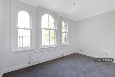 2 bedroom flat to rent, Bromley Grove, Bromley, BR2