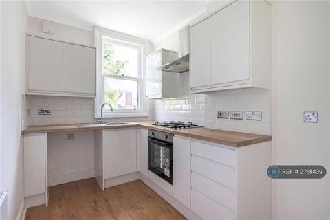 2 bedroom flat to rent, Bromley Grove, Bromley, BR2