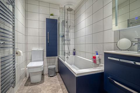 4 bedroom semi-detached house for sale, Little Holland Gardens, Nottingham NG16