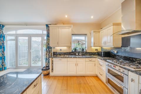 5 bedroom terraced house for sale, Beresford Road, Harrow, Middlesex