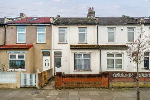 3 bedroom terraced house for sale, Roman Road, Ilford