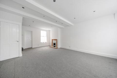 3 bedroom terraced house for sale, Roman Road, Ilford