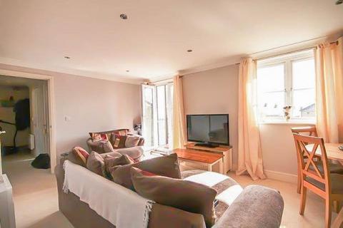 2 bedroom flat to rent, Braiswick, Colchester, CO4