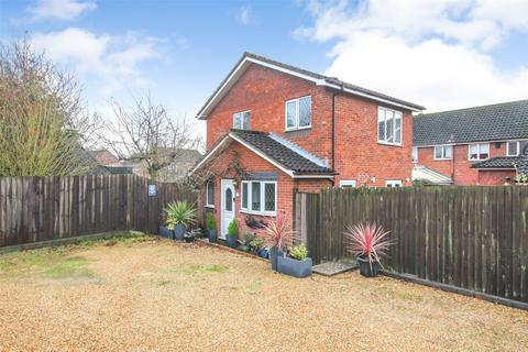 3 bedroom detached house for sale, Oak Tree Road, Ampthill, Bedfordshire, MK45