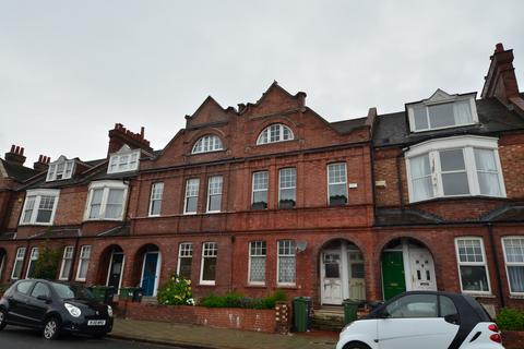 3 bedroom maisonette for sale, Hillside Road, Streatham Hill SW2