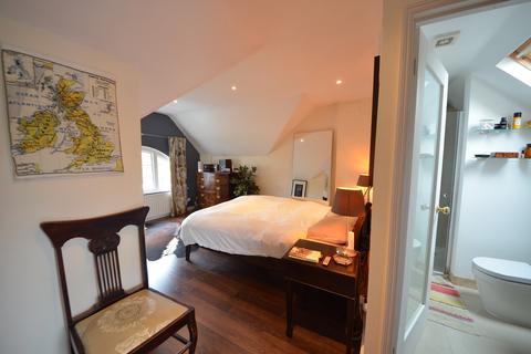 3 bedroom maisonette for sale, Hillside Road, Streatham Hill SW2