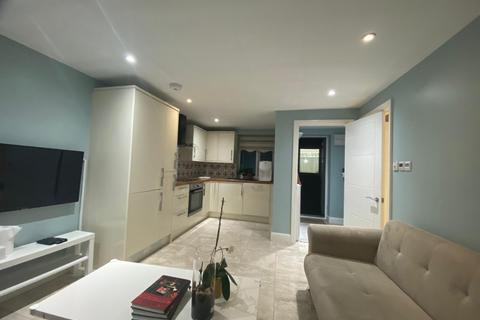 undefined, Lambs Terrace, Great Cambridge Road, London