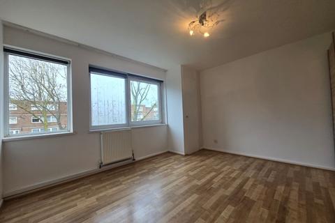 undefined, Flat , Kilpatrick Court, Darenth Road, London