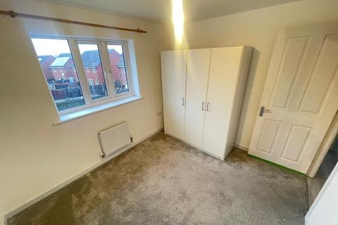 3 bedroom semi-detached house to rent, Falshaw Way, Manchester M18