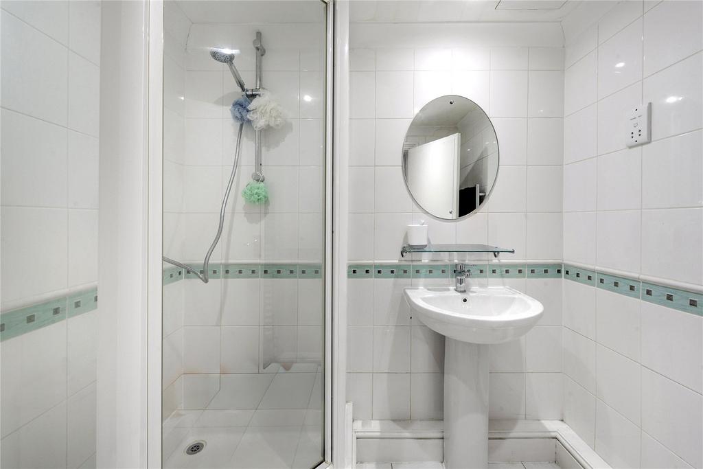 En Suite Bathroom