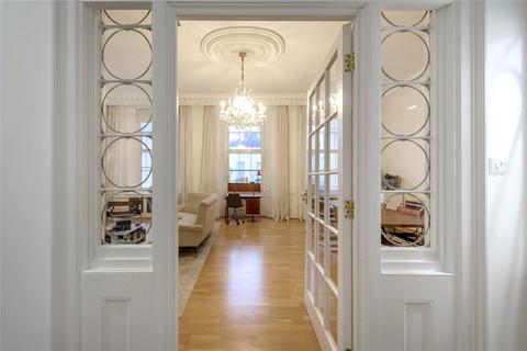 3 bedroom maisonette for sale, Belgrave Place, London, SW1X