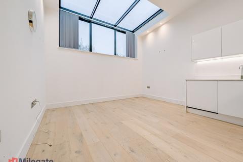 1 bedroom flat to rent, Gallows Yard, Kingston Upon Thames KT2
