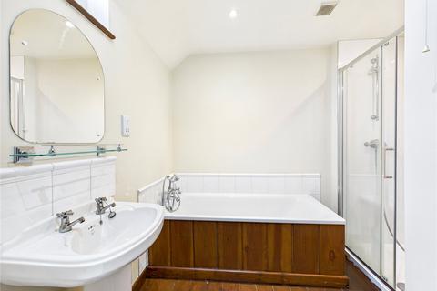 3 bedroom end of terrace house for sale, High Street, Sproughton, Ipswich, Suffolk, IP8