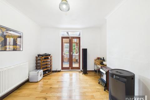 4 bedroom semi-detached house for sale, Milton Road, Reading RG6