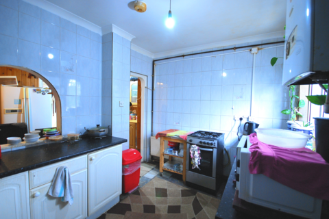 3 bedroom semi-detached house to rent, The Grange, Wembley