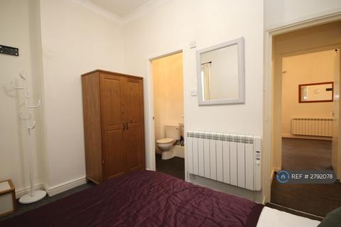 undefined, Wilderspool Causeway, Warrington, WA4