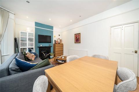 2 bedroom flat for sale, First Floor Flat, Stratford, London, E15