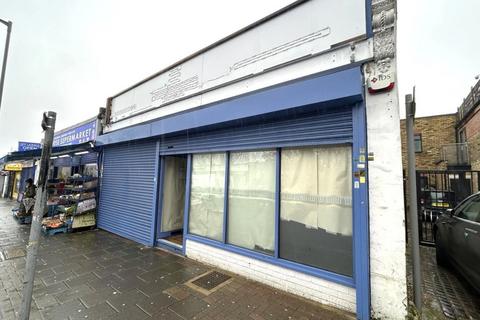 Restaurant to rent, 1 Station Rd London N3 2SB