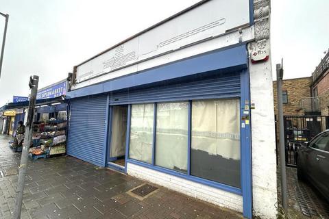 Restaurant to rent, 1 Station Rd London N3 2SB