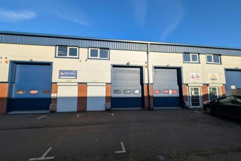 Warehouse to rent, Lime Kiln Ln Holbury SO45 2AR
