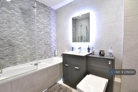 undefined, Leavesden, Watford, WD25