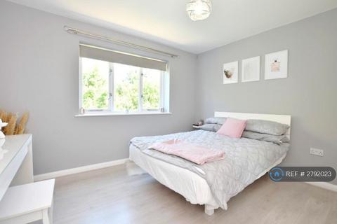 undefined, Leavesden, Watford, WD25