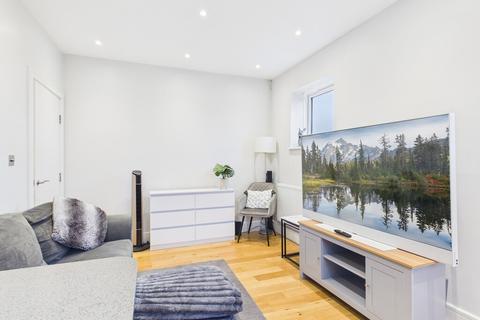 1 bedroom ground floor flat to rent, Eastgate House