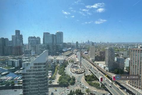 Studio to rent, Charrington Tower, London, E14