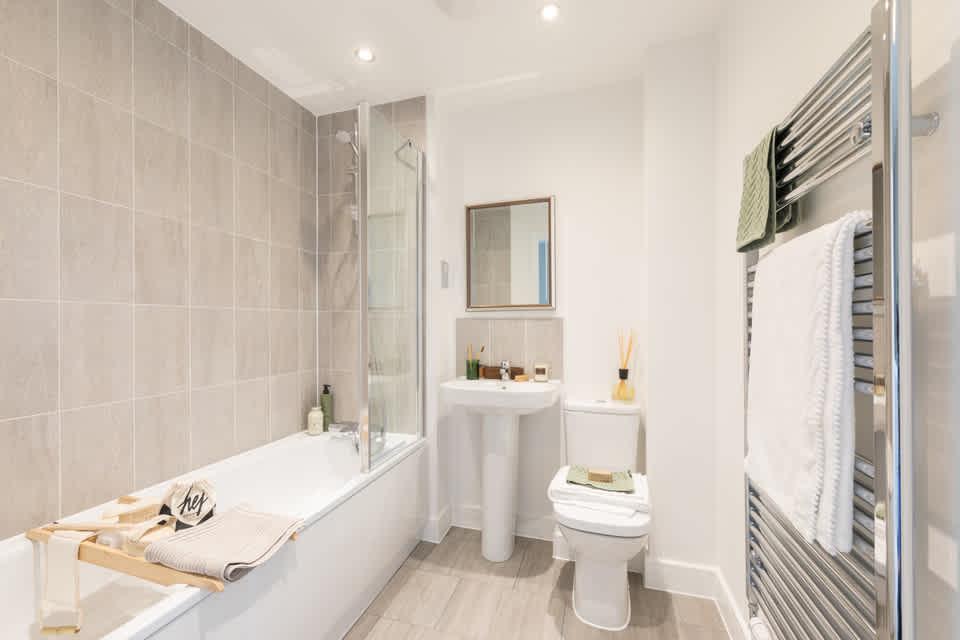 West-park-quarter-homes-for-sale-burnet-bathroom
