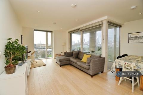 2 bedroom flat to rent, Pilot Walk, London, SE10