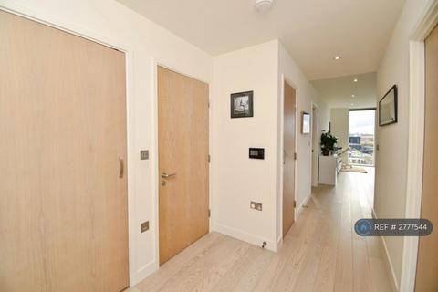 2 bedroom flat to rent, Pilot Walk, London, SE10