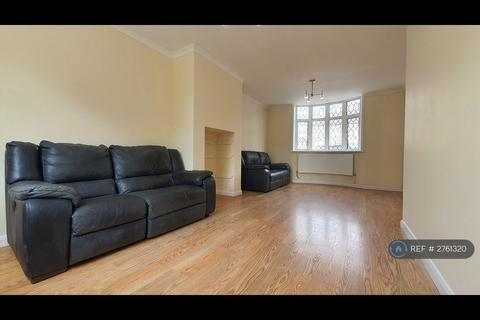 3 bedroom semi-detached house to rent, York Ave, Hayes, UB3