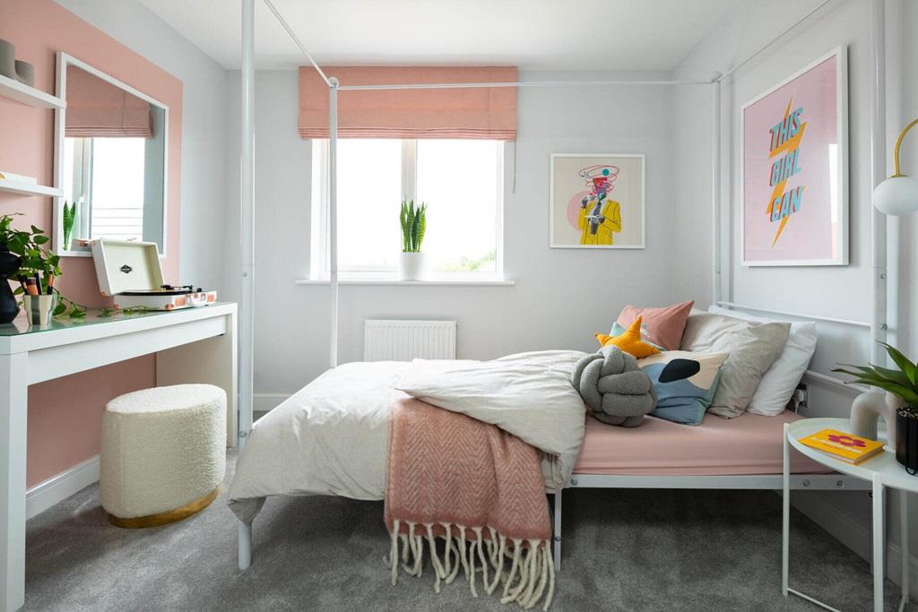 All bedrooms being doubles means there's no...