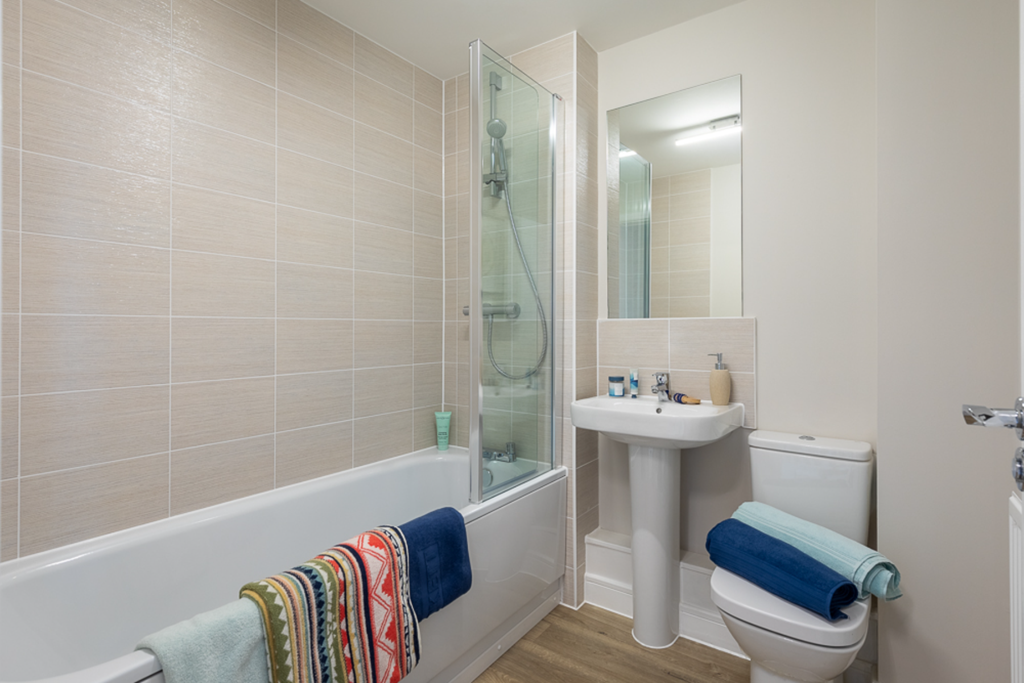 Main bathroom located on the first floor