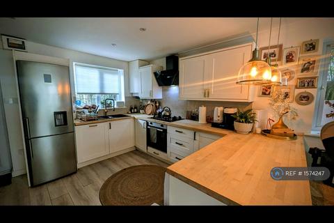 undefined, St Barnabas Gardens, West Molesey, KT8