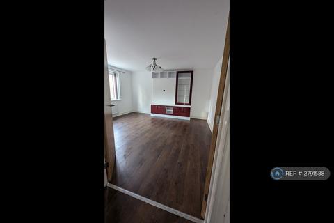 4 bedroom detached house to rent, Threlkeld Close, High Wycombe, HP11