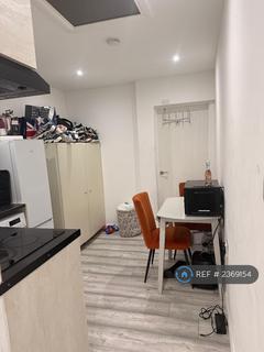 undefined, Burnham, Slough, SL1