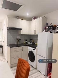undefined, Burnham, Slough, SL1