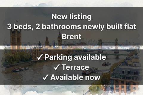 3 bedroom flat to rent, Lakeside Drive