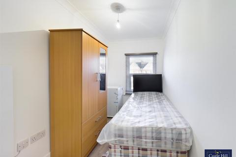 undefined, West Ealing W13